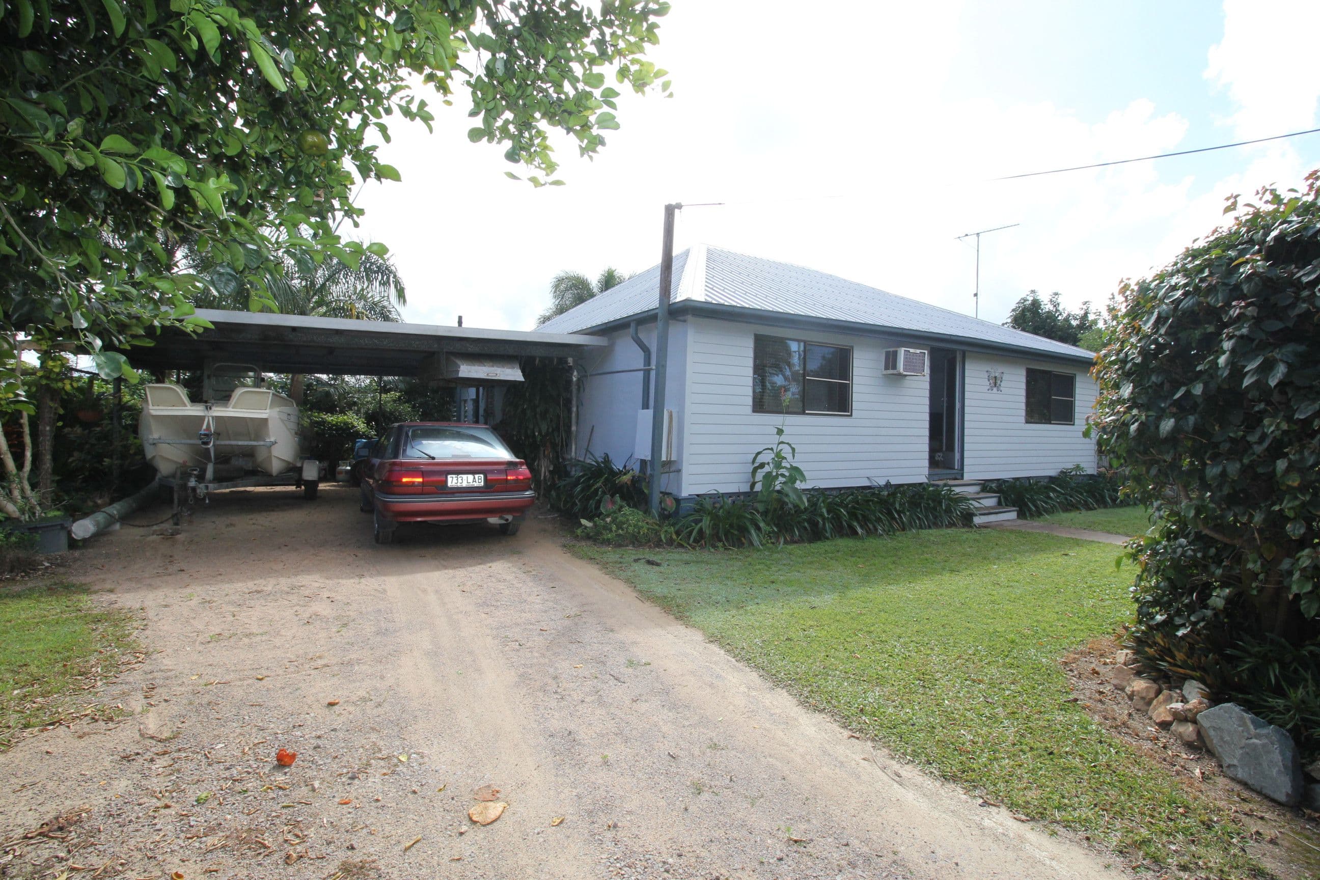 12 Shaws Avenue, Halifax QLD 4850, Halifax - Image 1