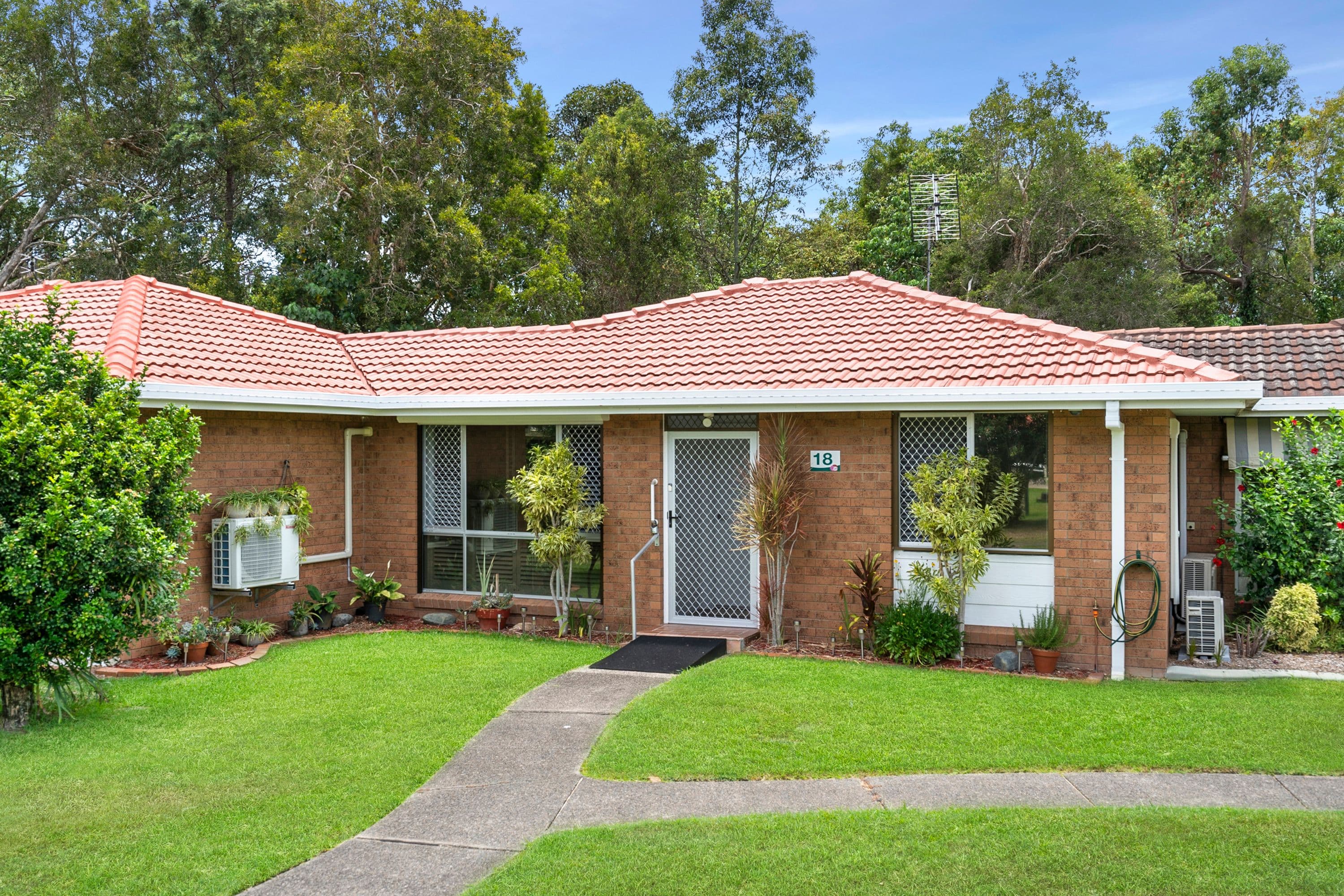 96 Beerburrum Street, Battery Hill QLD 4551, Battery Hill - Thumbnail 2