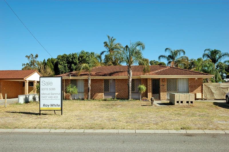 18 Danube Avenue, BEECHBORO WA 6063, Beechboro - Thumbnail 2
