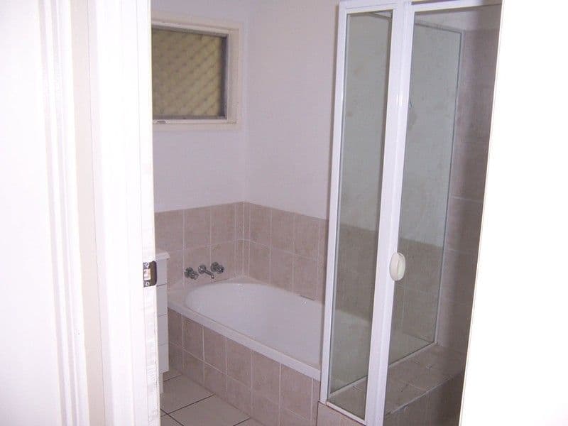 60 Atkinson Street, KINGSTON QLD 4114, Kingston - Thumbnail 5