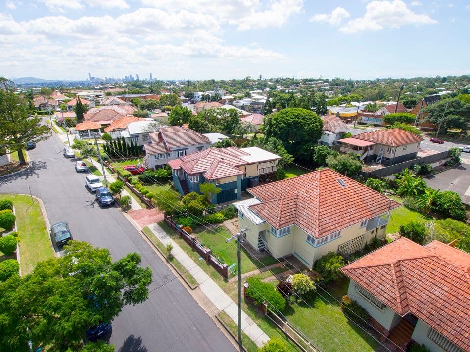 24 Curlewis Street, HOLLAND PARK WEST QLD 4121, Holland Park West - Thumbnail 3