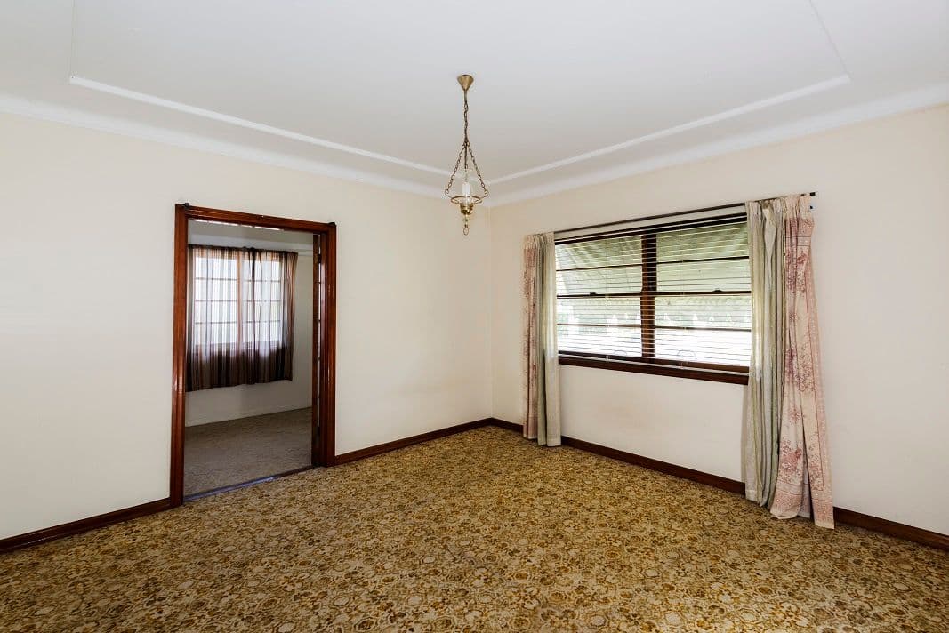 24 Curlewis Street, HOLLAND PARK WEST QLD 4121, Holland Park West - Thumbnail 5