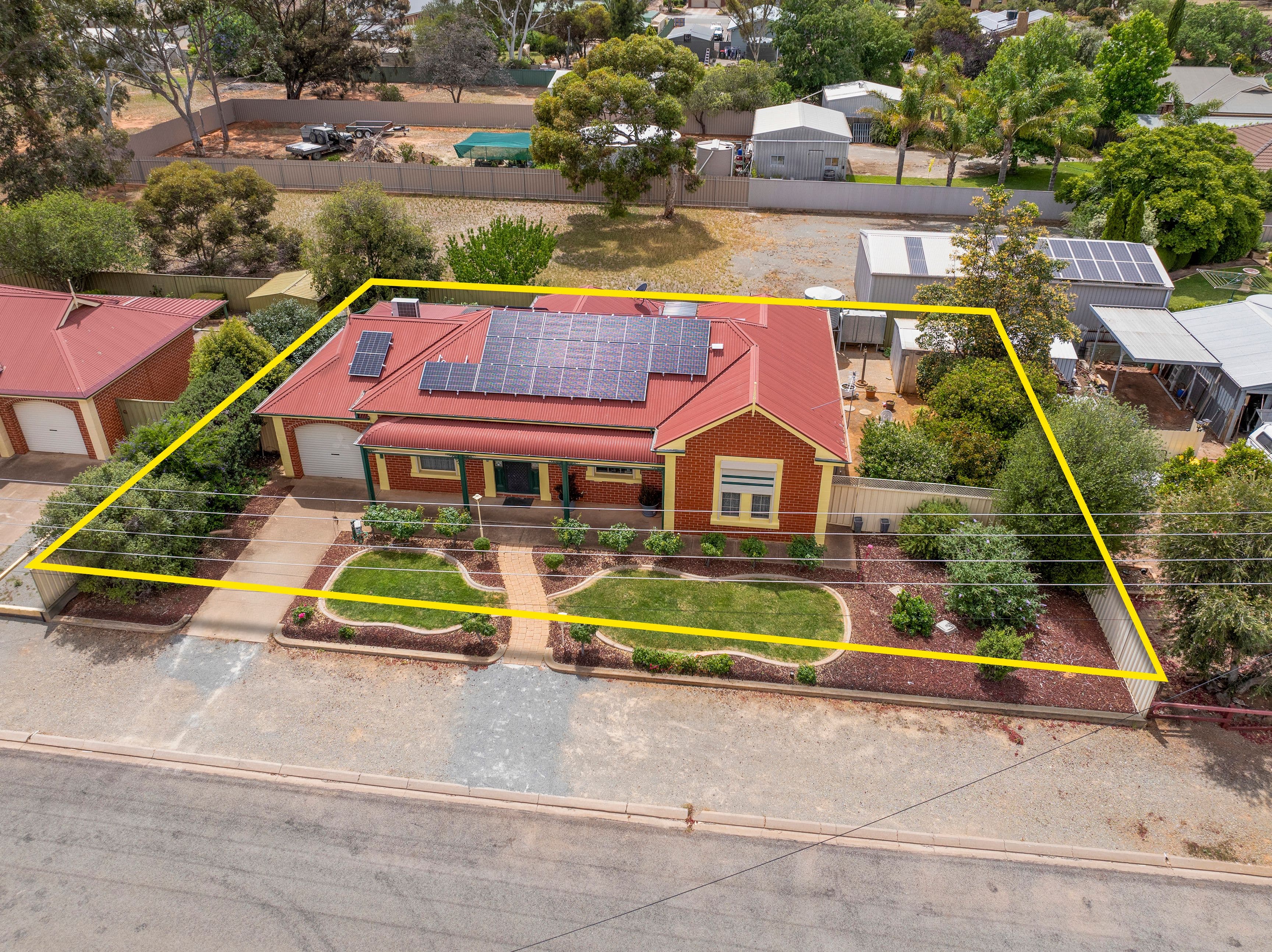 37 Clifton Road, Jamestown SA 5491, Jamestown - Thumbnail 2