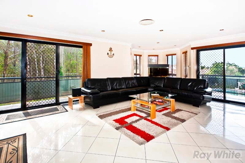 12  Thorpe Place, ABBOTSBURY NSW 2176, Abbotsbury - Thumbnail 2