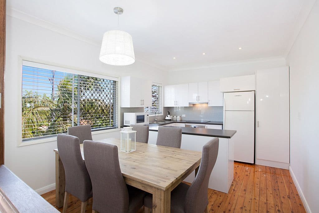 24 Valley View Road, Bateau Bay NSW 2261, Bateau Bay - Thumbnail 2
