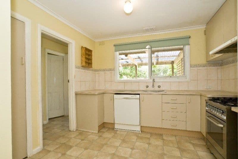 39 Lee-Ann Crescent, CROYDON VIC 3136, Croydon - Thumbnail 3