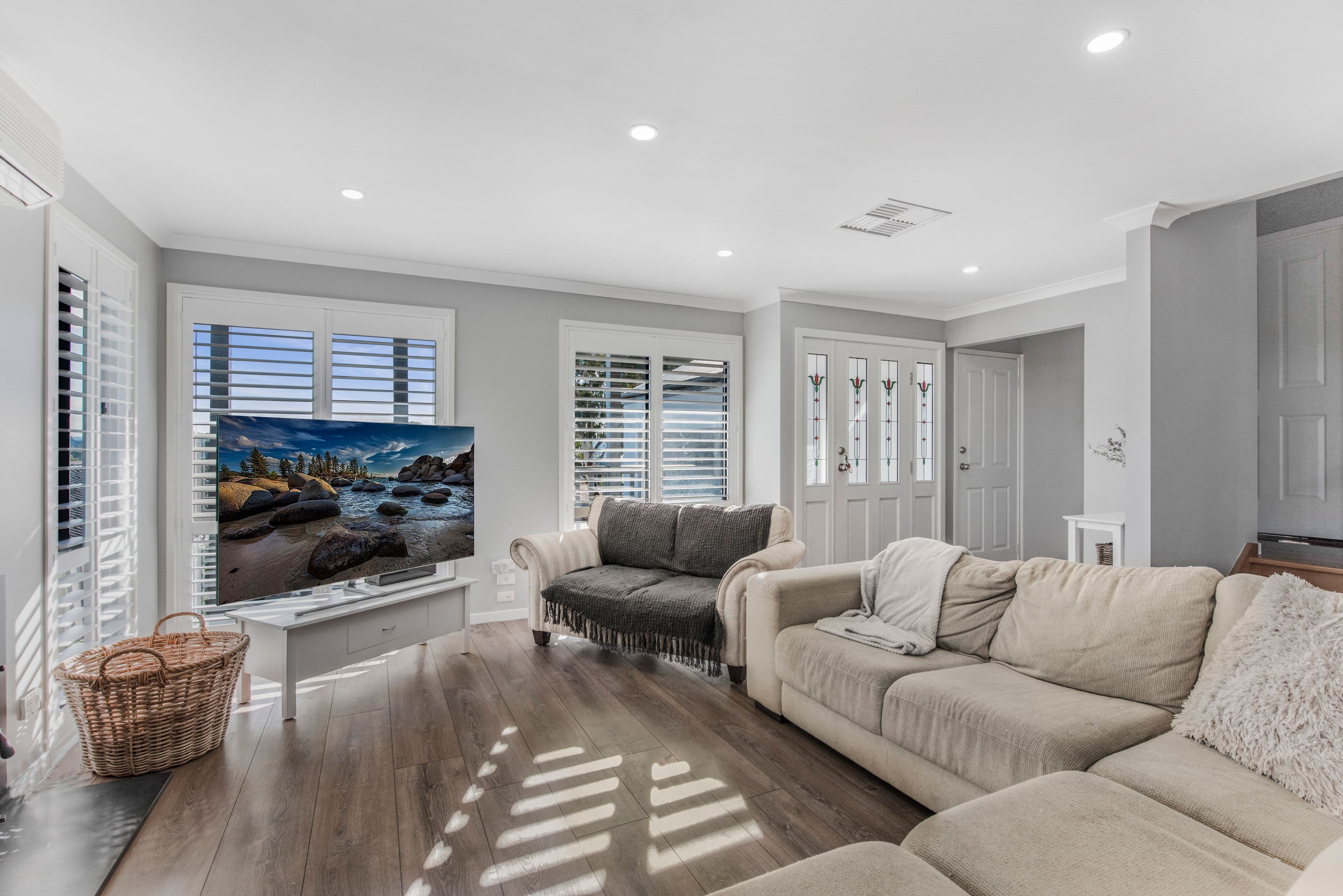 16 Kristina Court, Pakenham VIC 3810, Pakenham - Thumbnail 2