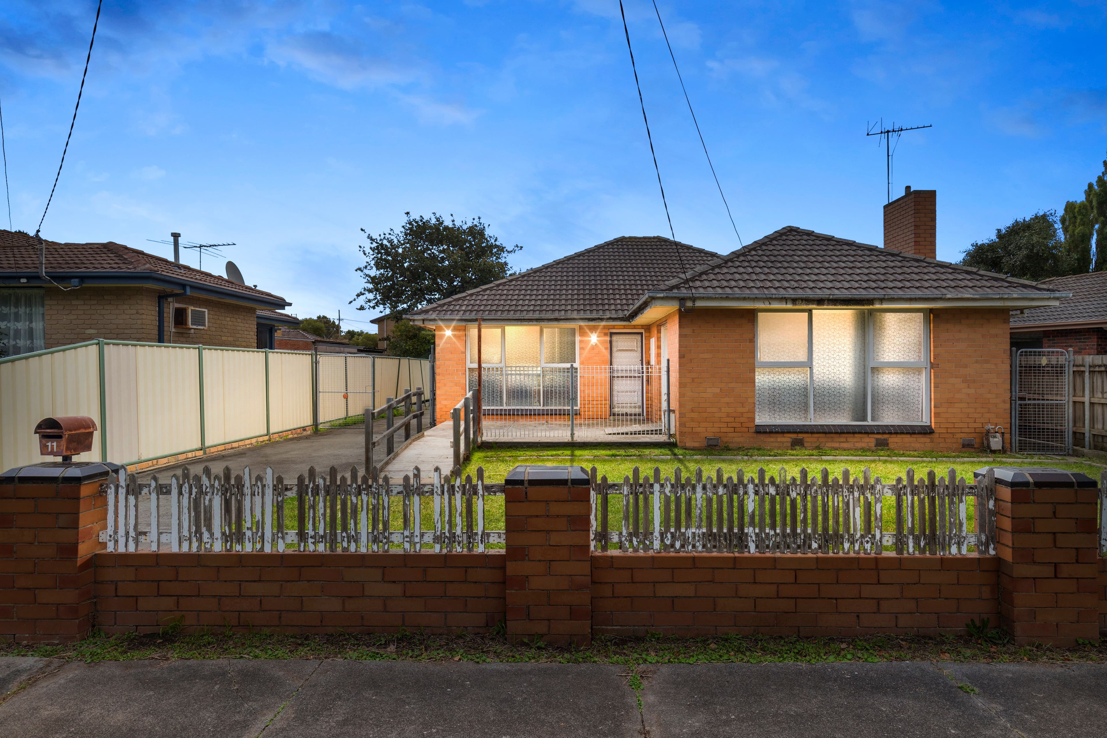 11 Burns Street, Frankston VIC 3199, Frankston - Image 1