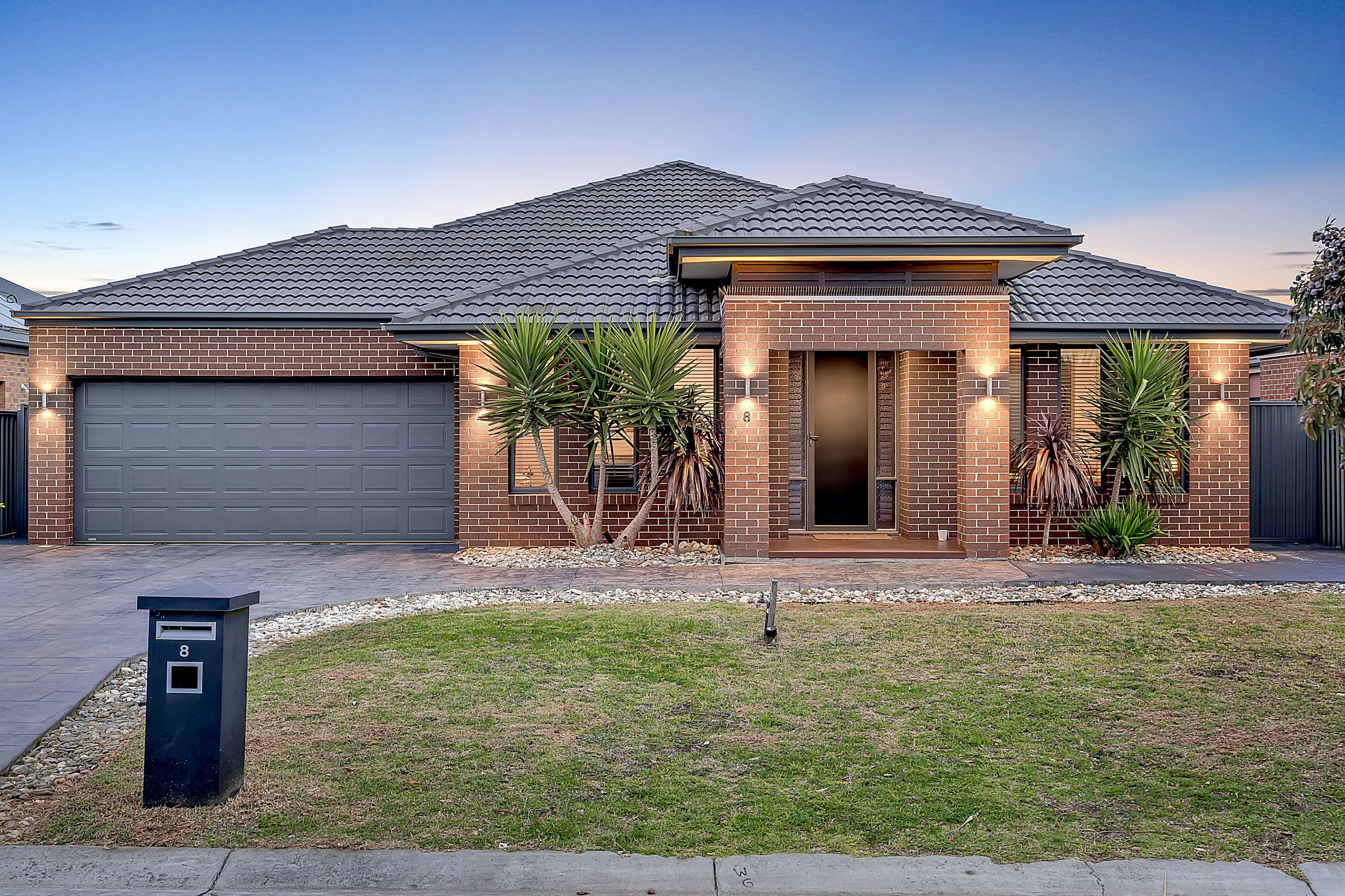 8 Millstream Pass, Craigieburn VIC 3064, Craigieburn - Image 1