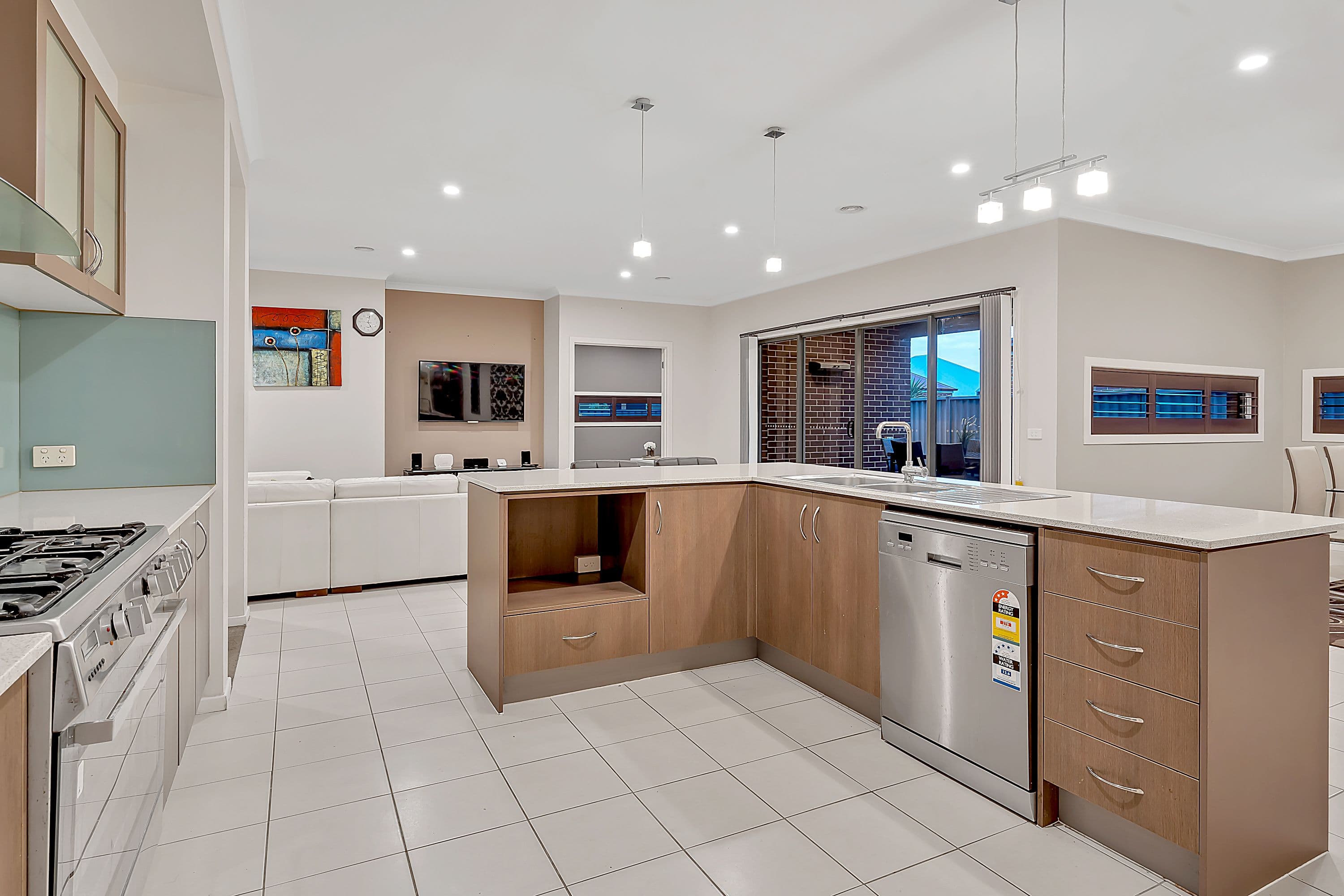 8 Millstream Pass, Craigieburn VIC 3064, Craigieburn - Thumbnail 7