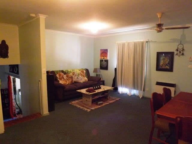 29 Shakespeare Street, HEATHCOTE VIC 3523, Heathcote - Thumbnail 2