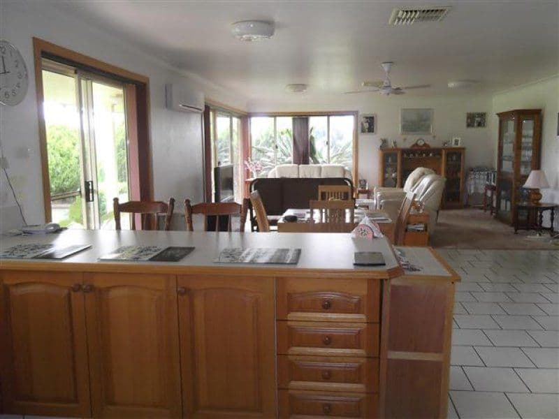 54 Cowra Road, COWRA NSW 2794, Cowra - Thumbnail 6