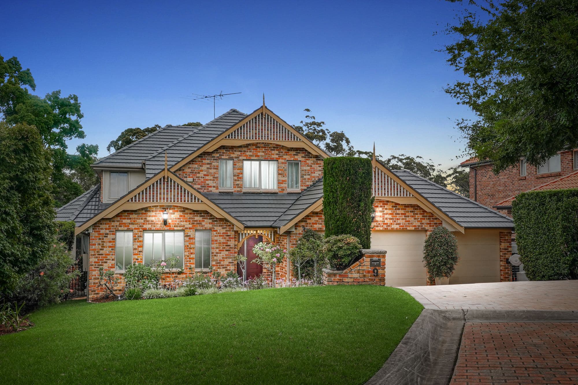 9 Lygon Place, Castle Hill NSW 2154, Castle Hill - Thumbnail 2