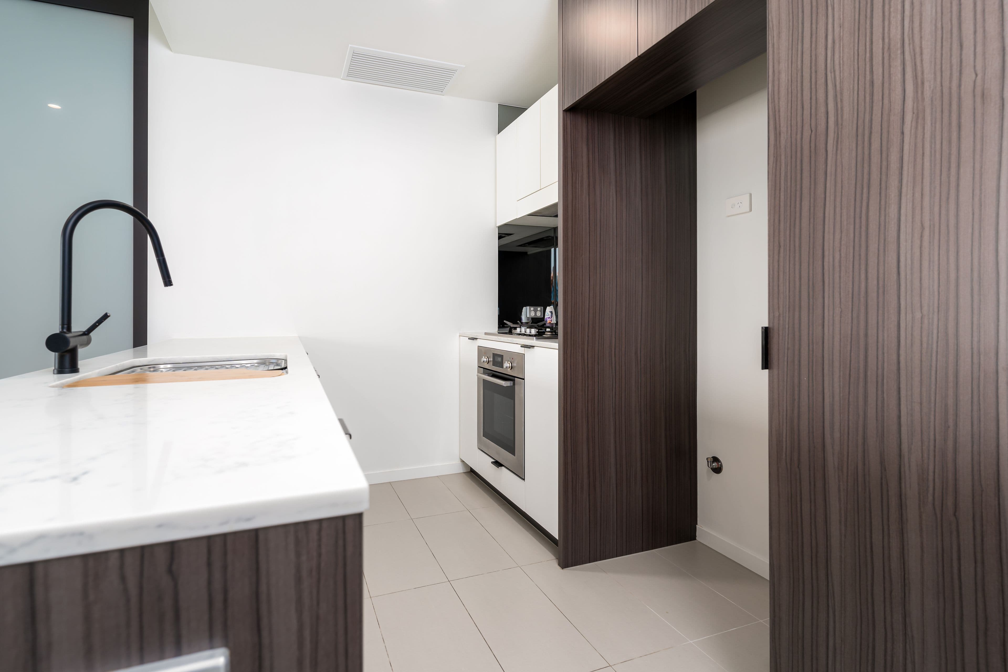 2-4 Edmondstone Street, South Brisbane QLD 4101, South Brisbane - Thumbnail 8