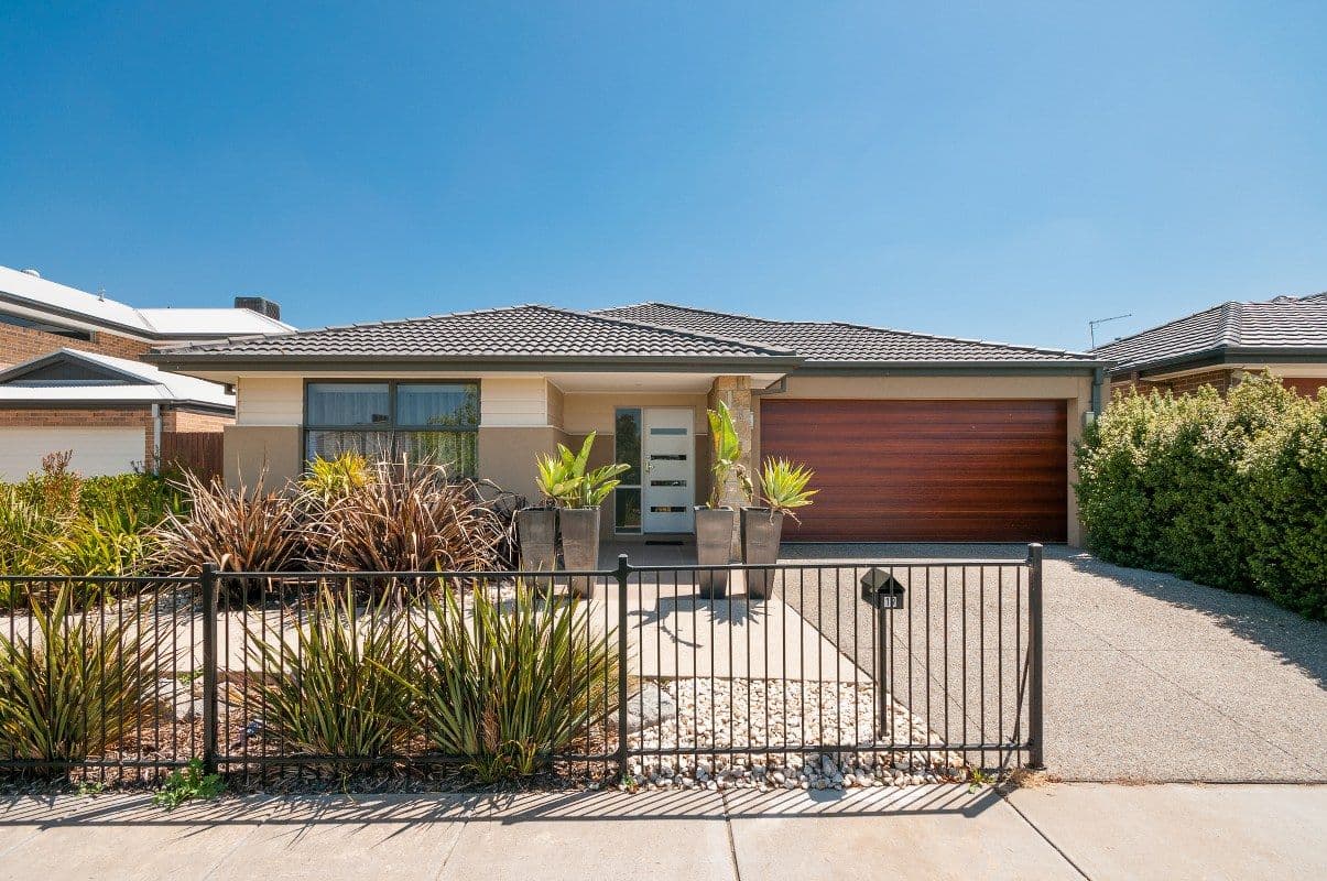 19 Fletcher Road, CRAIGIEBURN VIC 3064, Craigieburn - Image 1