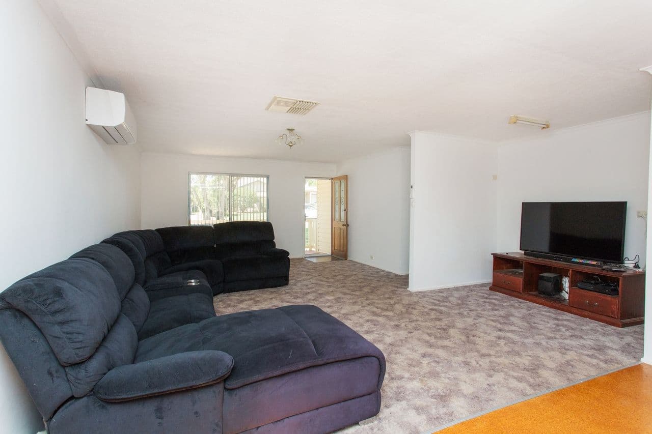 11 Walker Street, Cowra - Thumbnail 3