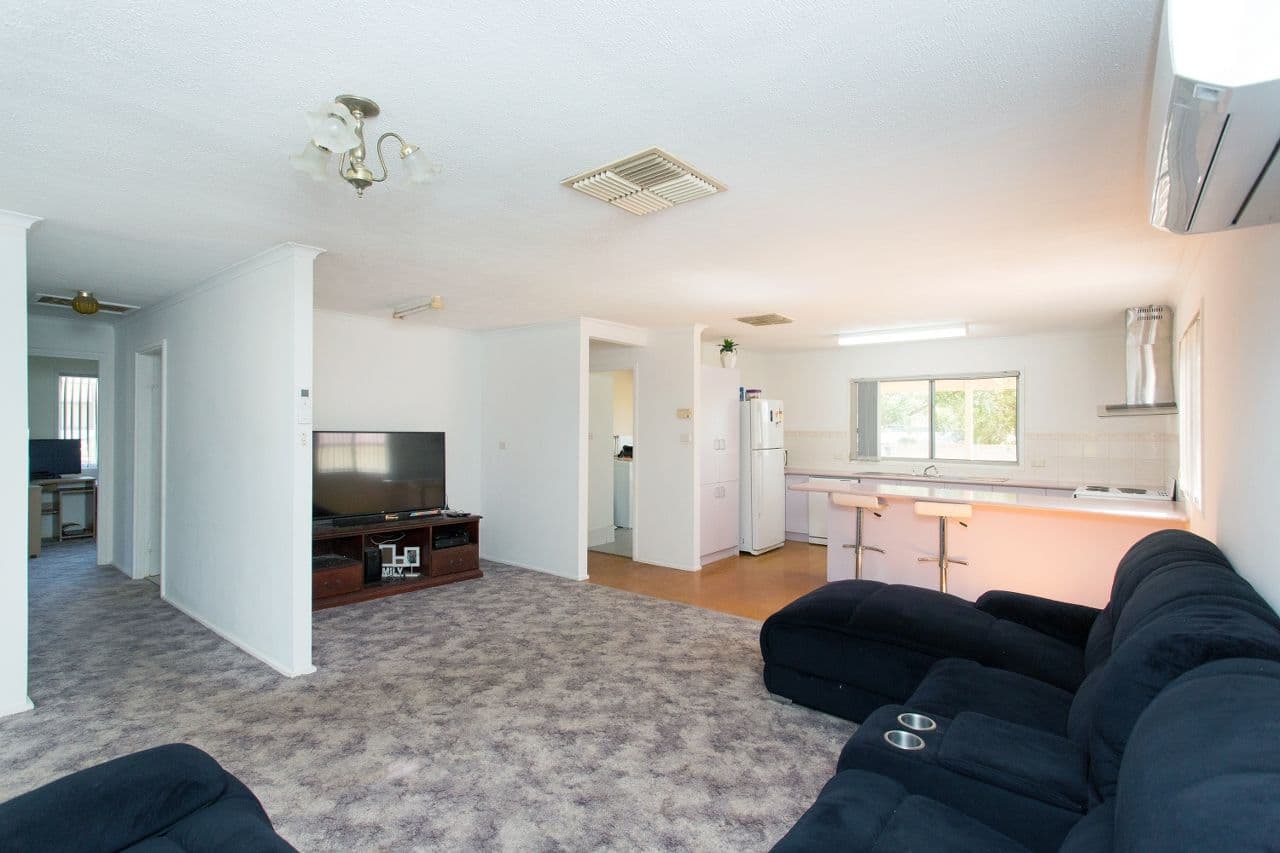 11 Walker Street, Cowra - Thumbnail 4