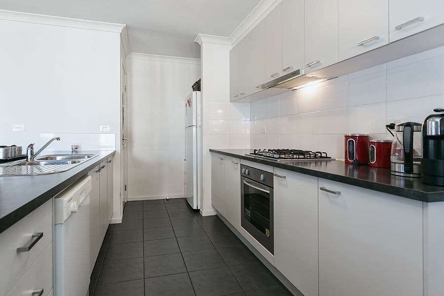 19 Pinrush Road, BROOKFIELD VIC 3338, Brookfield - Thumbnail 2