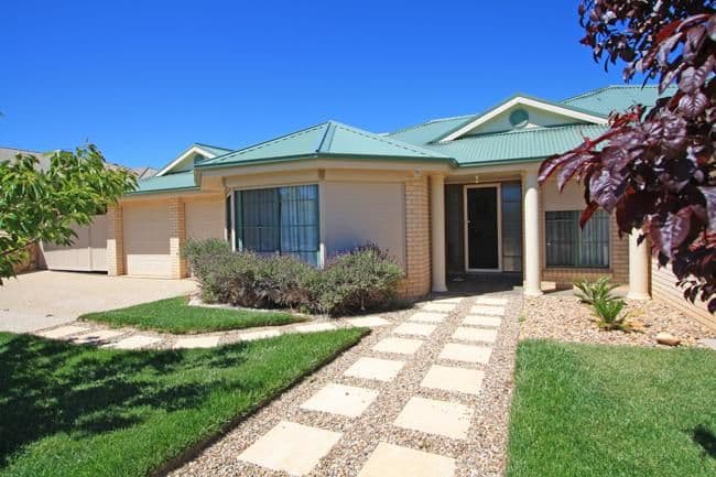 28 Hyland Drive, BUNGENDORE NSW 2621, Bungendore - Image 1