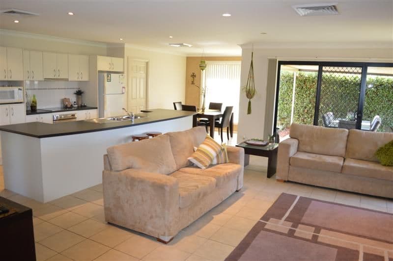 13 Lachlan Way, DUBBO NSW 2830, Dubbo - Thumbnail 2