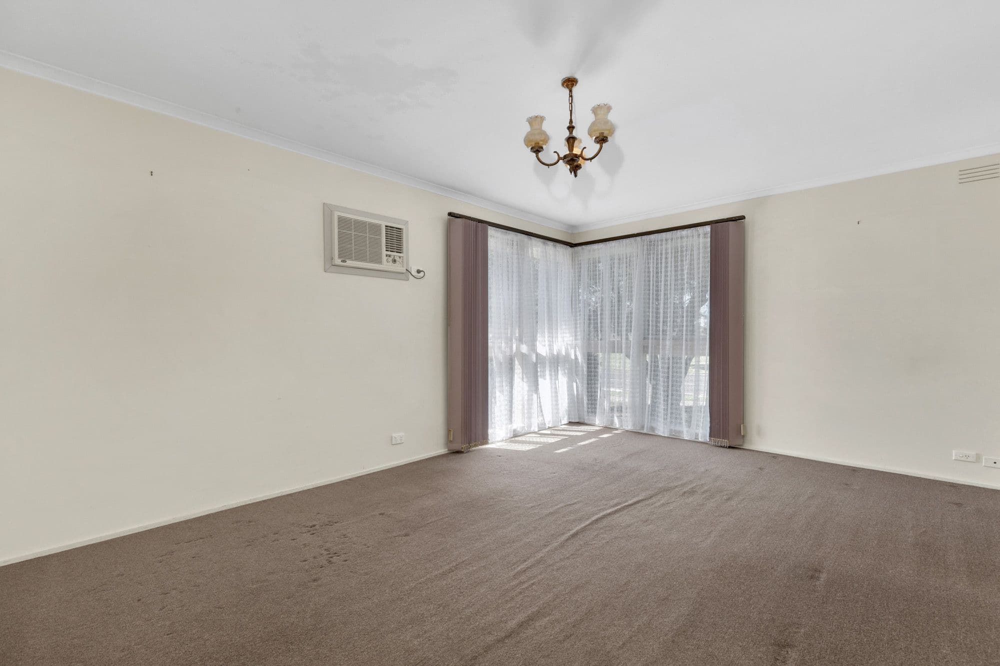 112 South Ring Road, Werribee VIC 3030, Werribee - Thumbnail 4