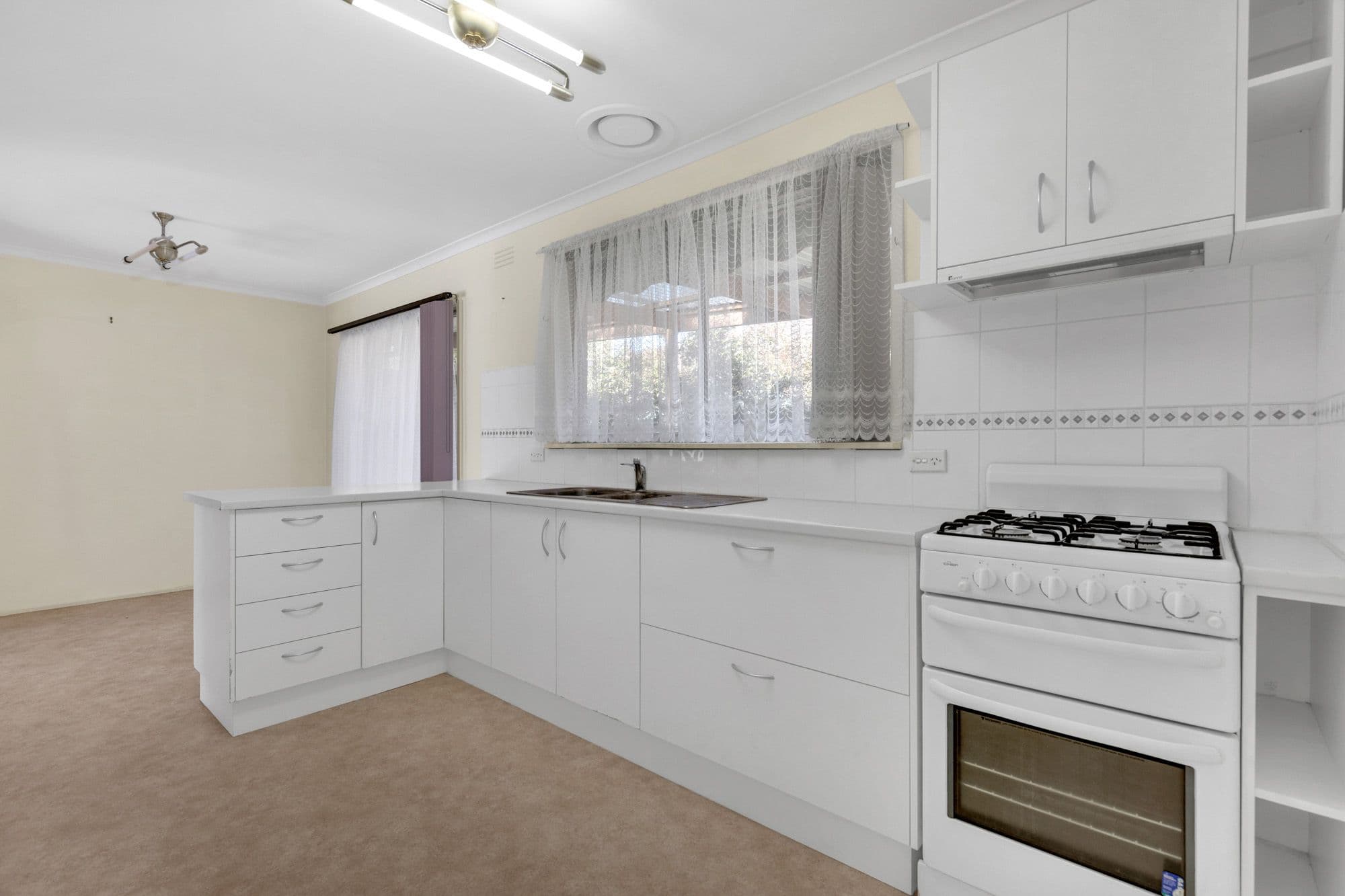 112 South Ring Road, Werribee VIC 3030, Werribee - Thumbnail 6