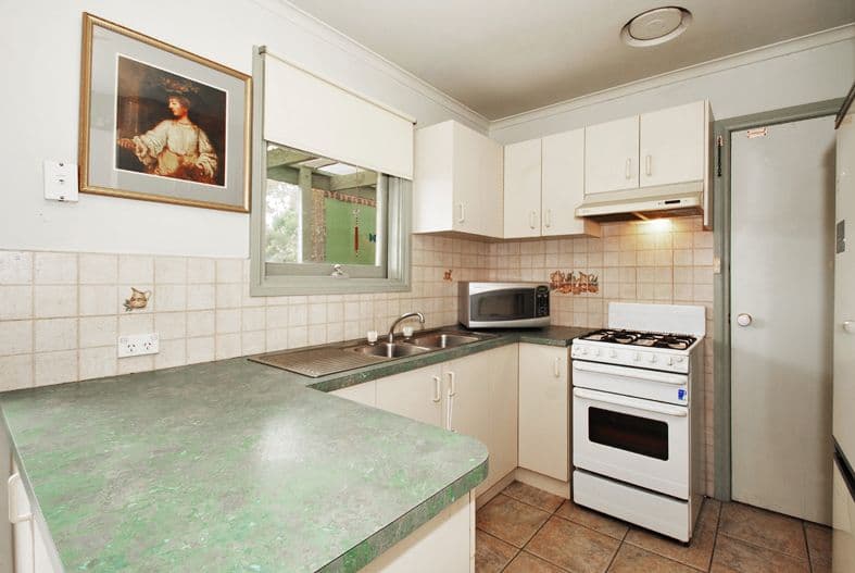 4 Milton Court, MOOROOLBARK VIC 3138, Mooroolbark - Thumbnail 3