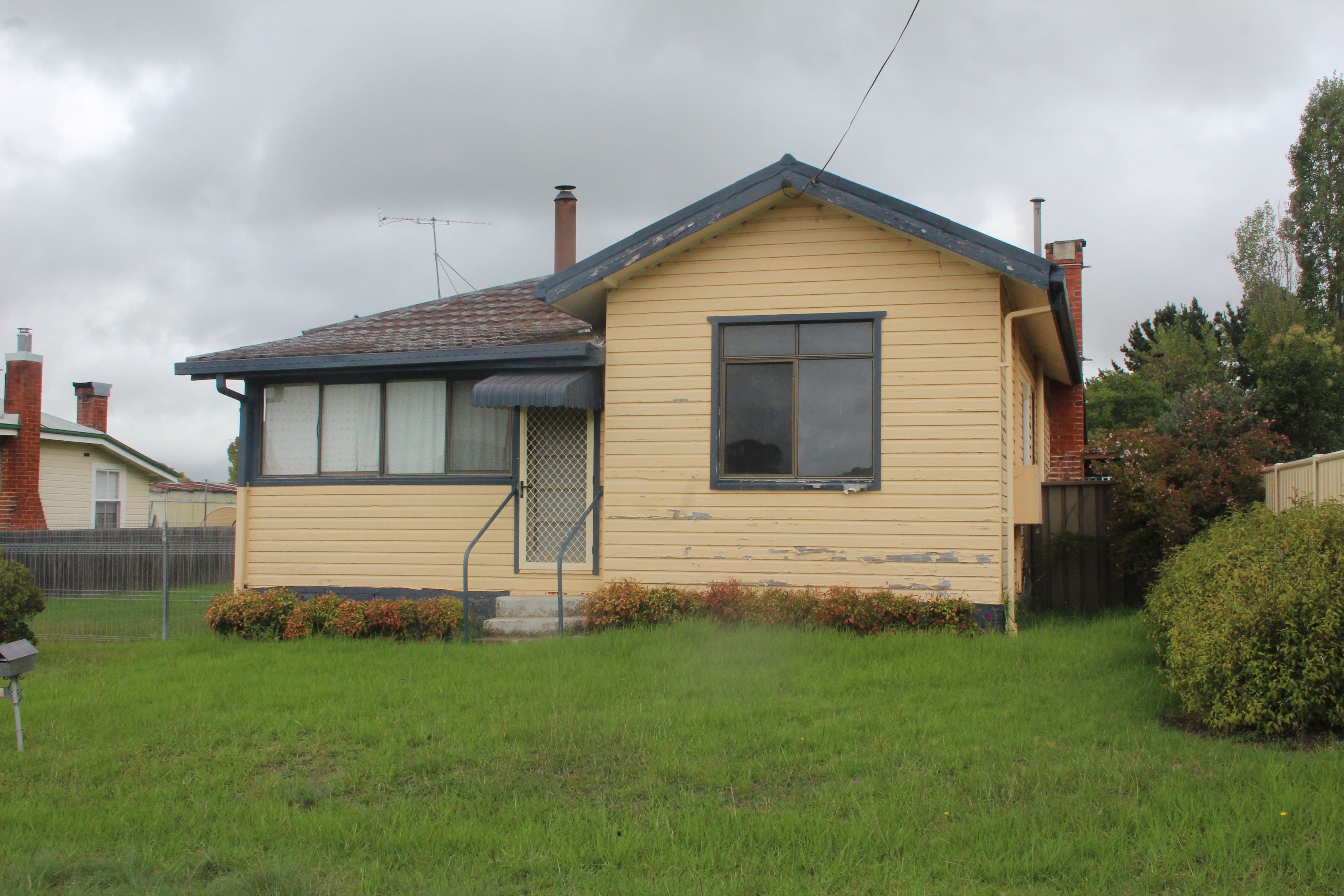 13 High Street, Tenterfield - Image 1