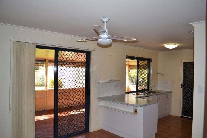 13 Banks Court, TORQUAY QLD 4655, Torquay - Thumbnail 4