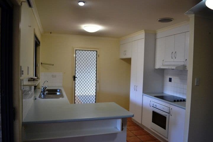 13 Banks Court, TORQUAY QLD 4655, Torquay - Thumbnail 5