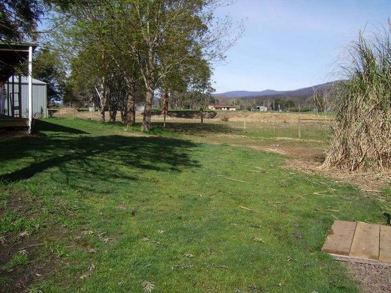 BUXTON VIC 3711, Buxton - Thumbnail 8