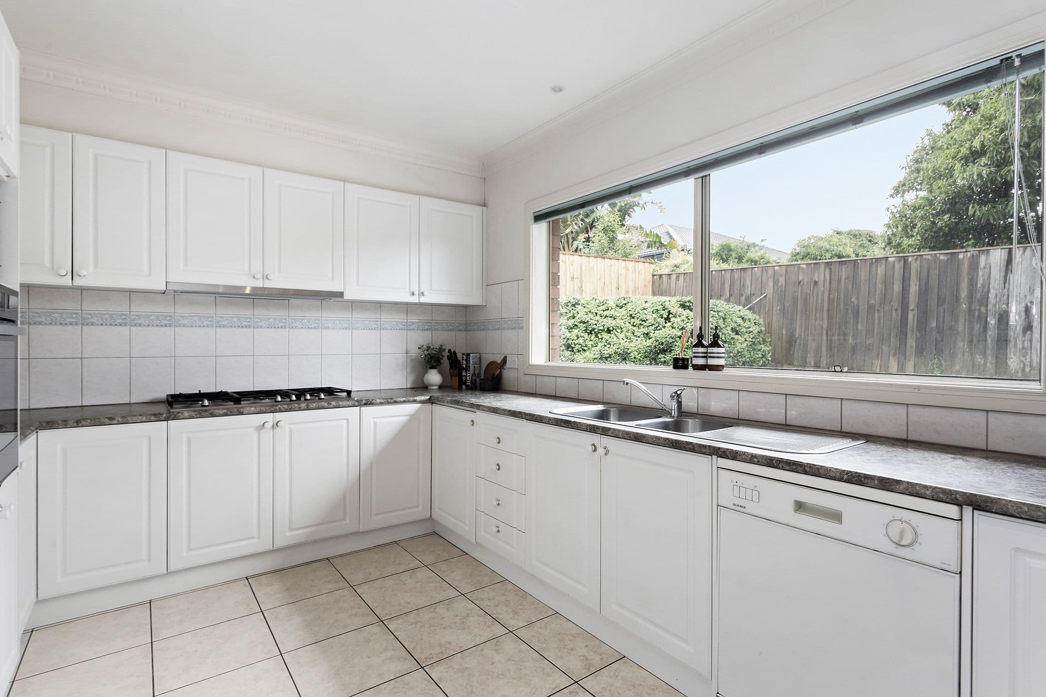 4 Tintern Grove, Cheltenham VIC 3192, Cheltenham - Thumbnail 3