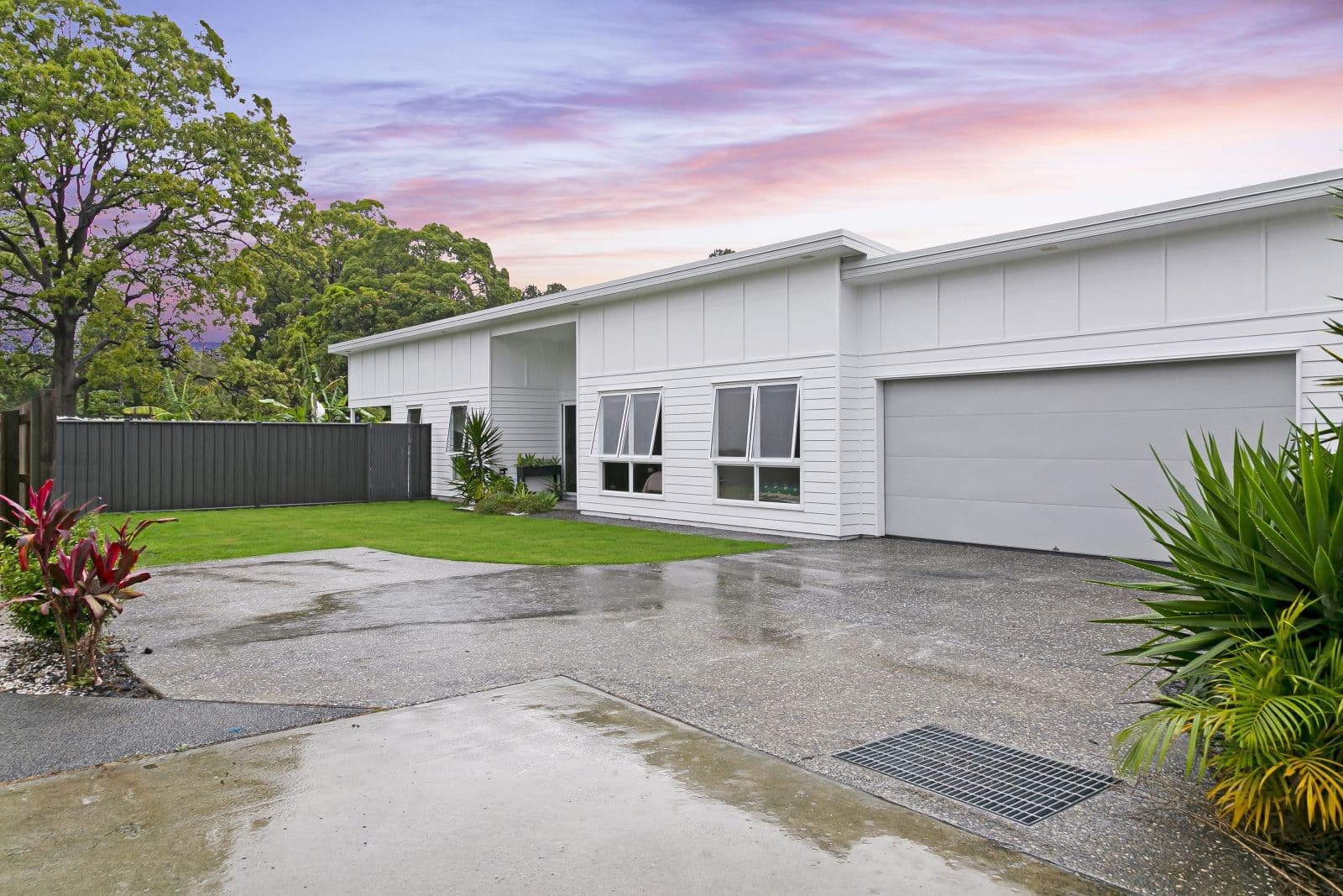 31 Pelican Parade, Jacobs Well QLD 4208, Jacobs Well - Thumbnail 3