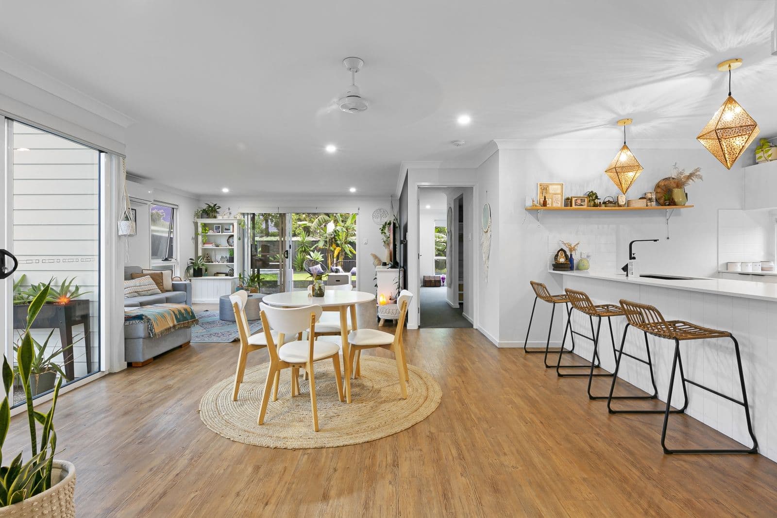 31 Pelican Parade, Jacobs Well QLD 4208, Jacobs Well - Thumbnail 4