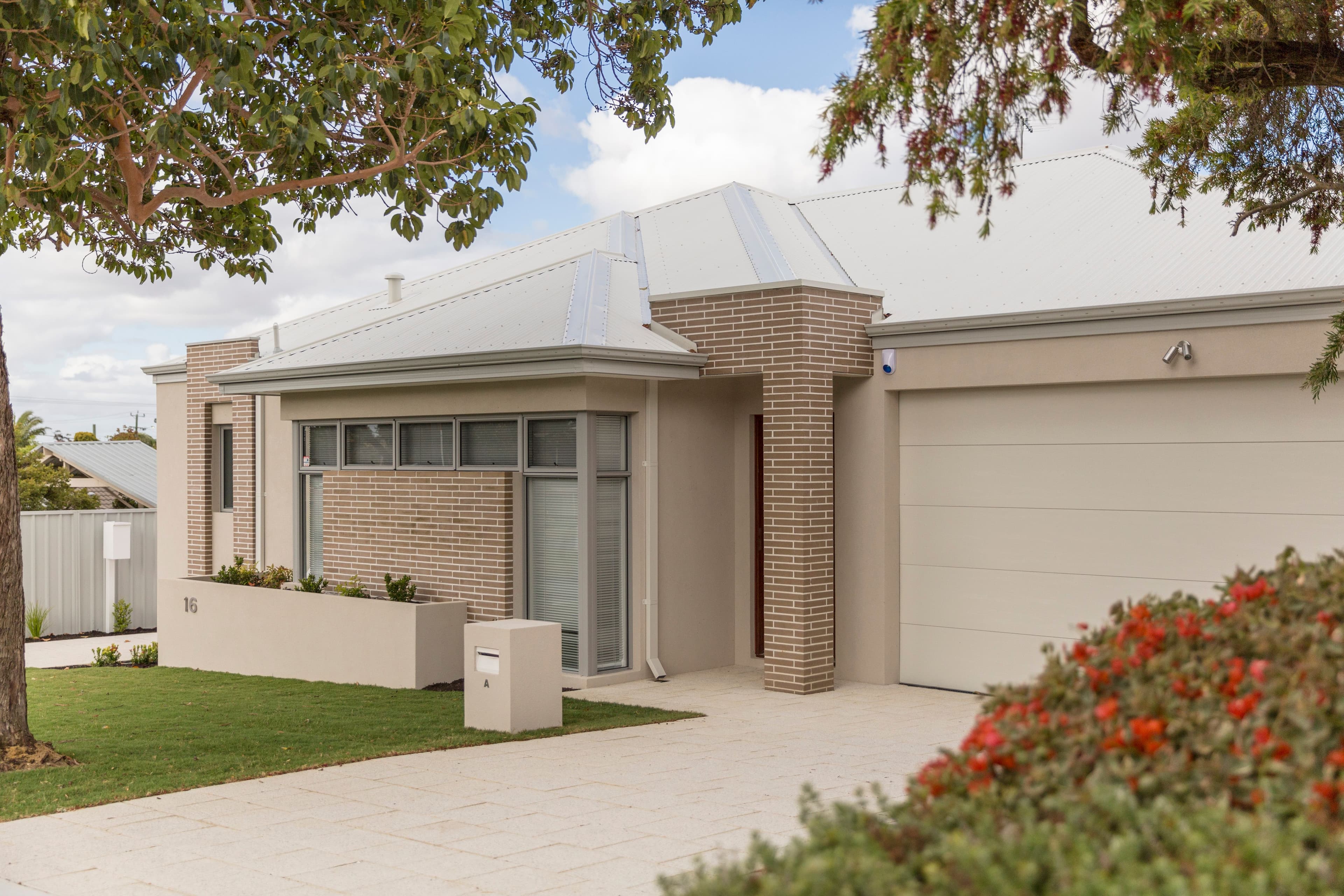 16B Davies Crescent, Kardinya WA 6163, Kardinya - Image 1