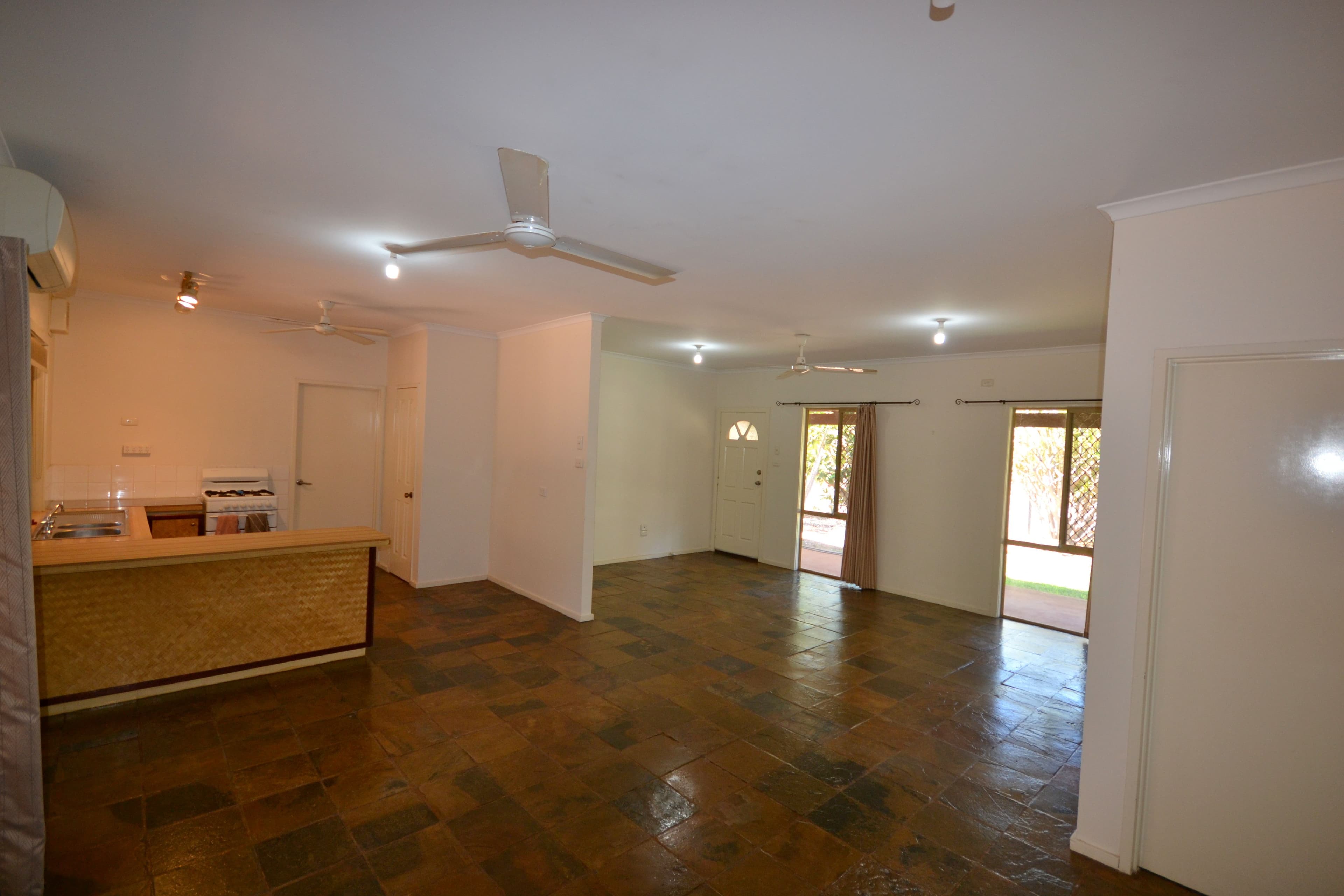 7 Crocker Way, Cable Beach WA 6726, Cable Beach - Thumbnail 7