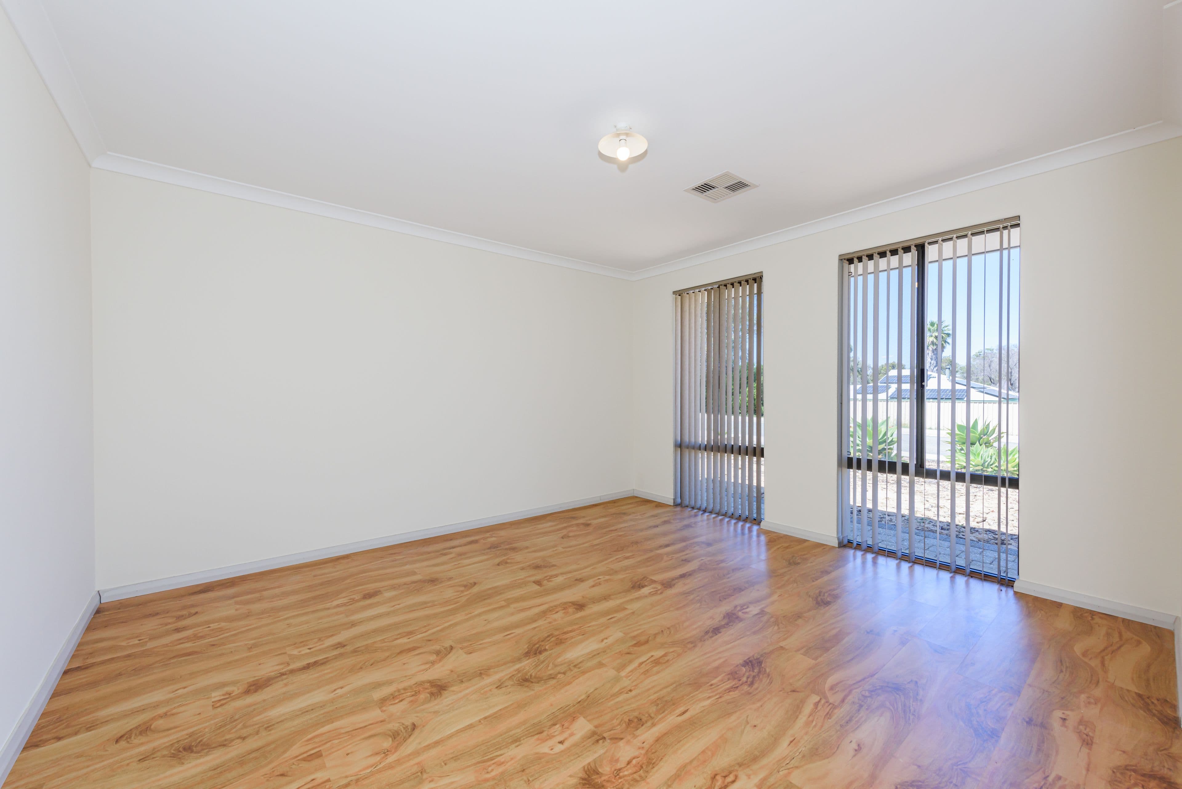 19 Hurd Road, Bullsbrook WA 6084, Bullsbrook - Thumbnail 2