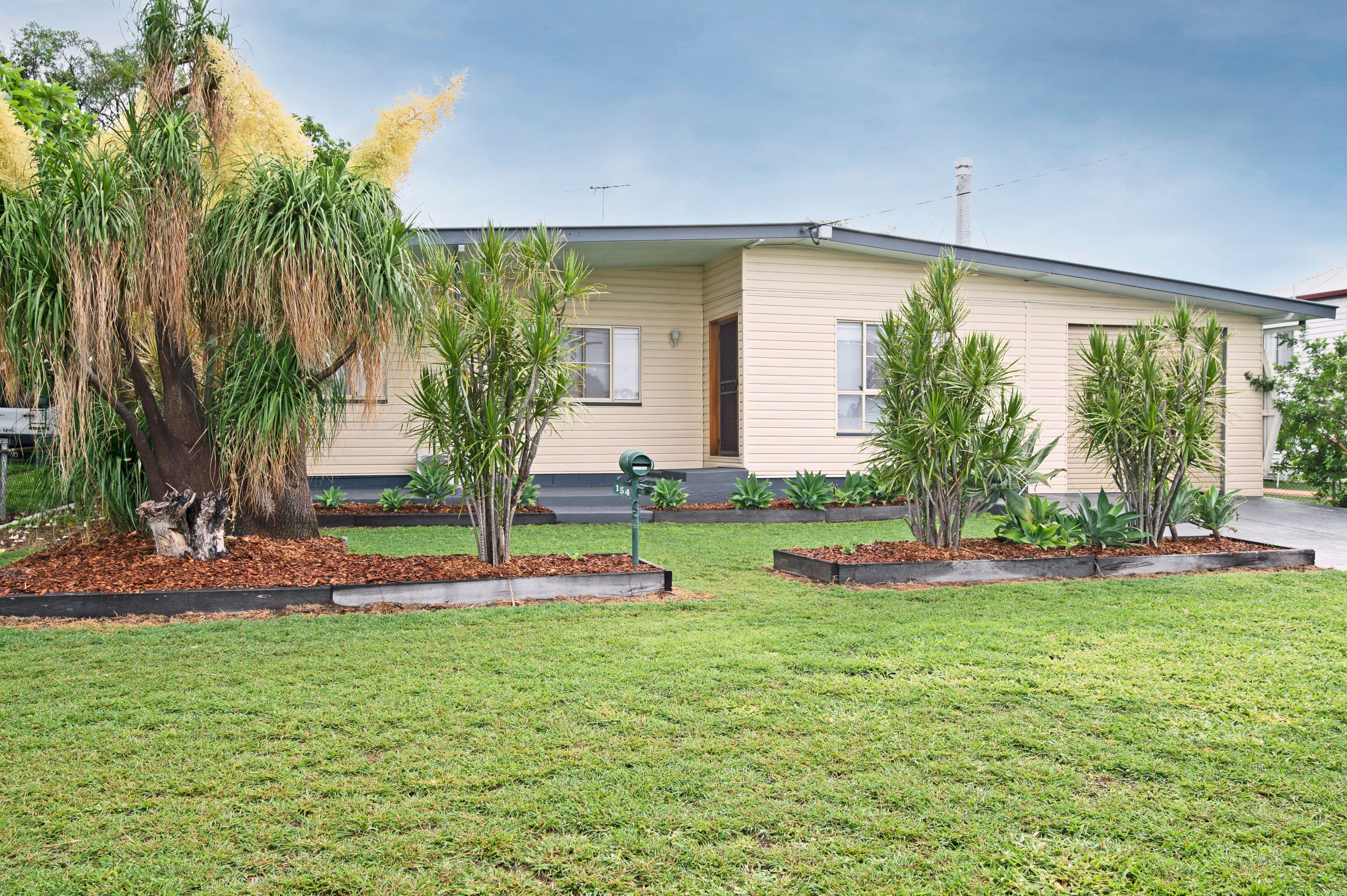 154 Kroombit Street, Biloela QLD 4715, Biloela - Image 1
