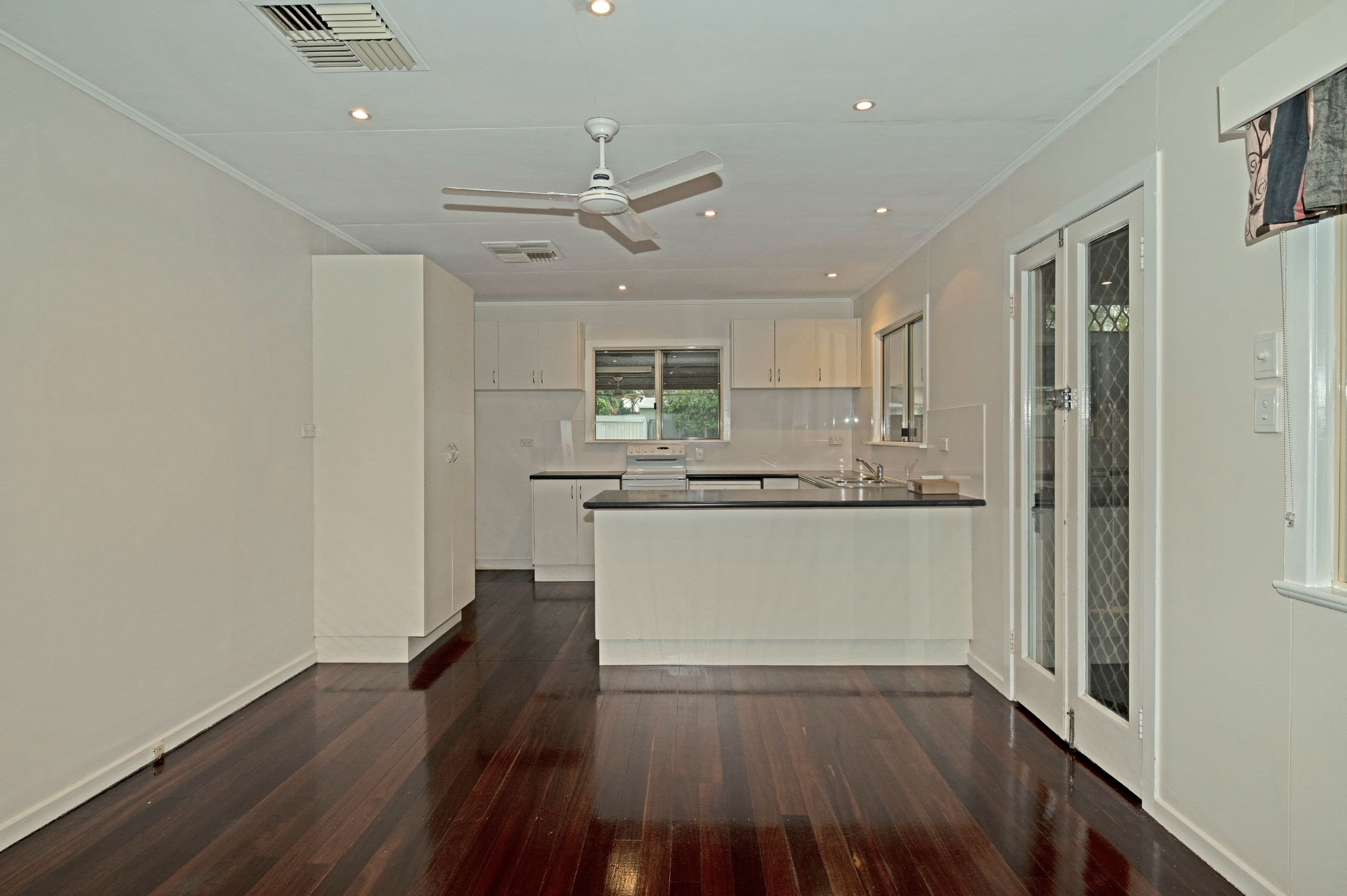 154 Kroombit Street, Biloela QLD 4715, Biloela - Thumbnail 4