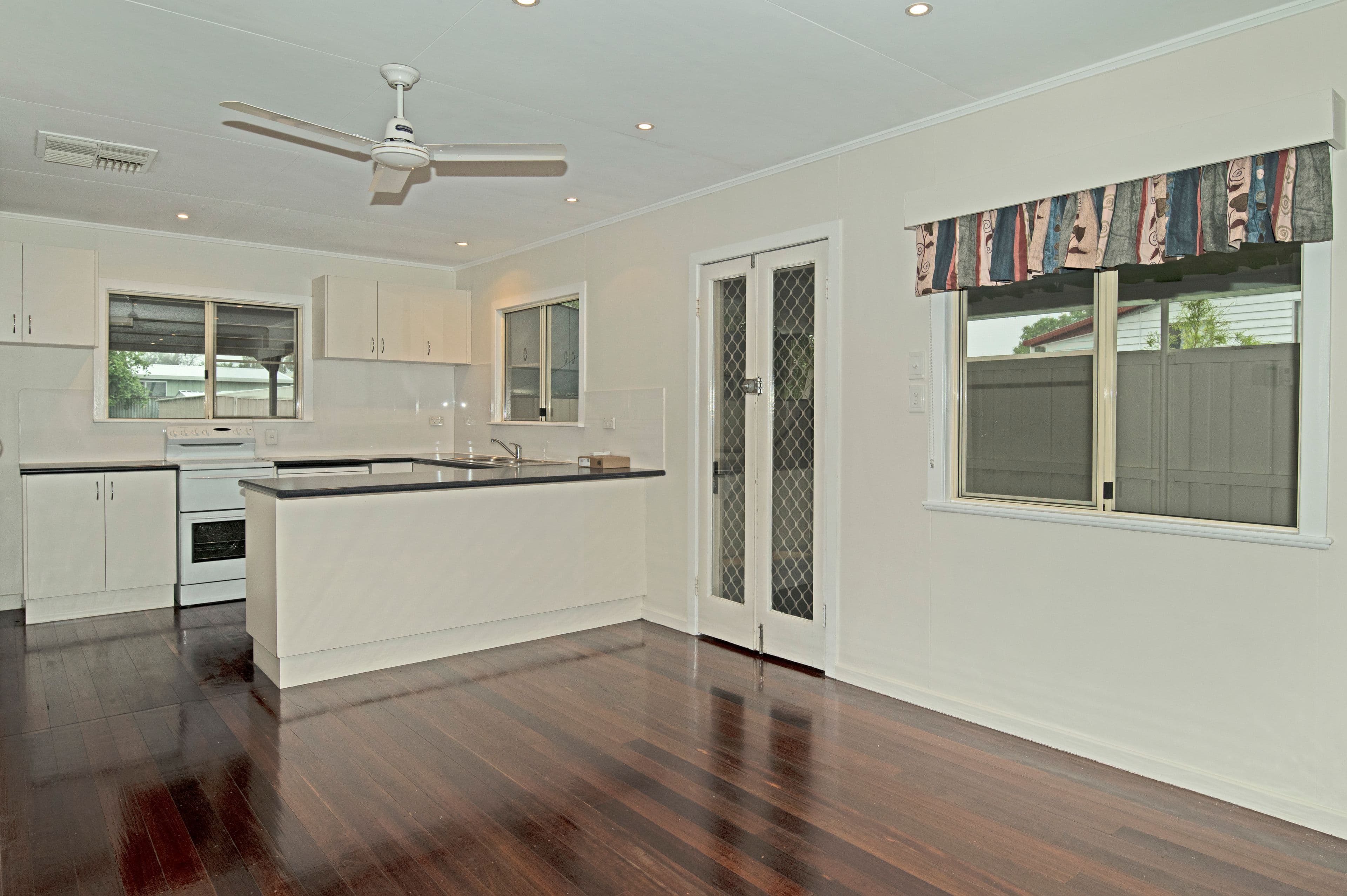 154 Kroombit Street, Biloela QLD 4715, Biloela - Thumbnail 5
