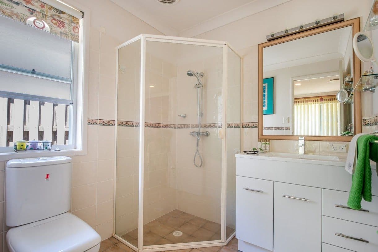 37 Seville Circuit, Burleigh Waters QLD 4220, Burleigh Waters - Thumbnail 8