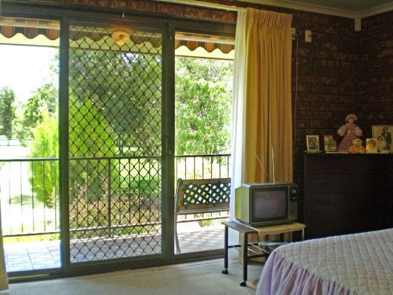 66 Golf Links Drive, BATEMANS BAY NSW 2536, Batemans Bay - Thumbnail 2