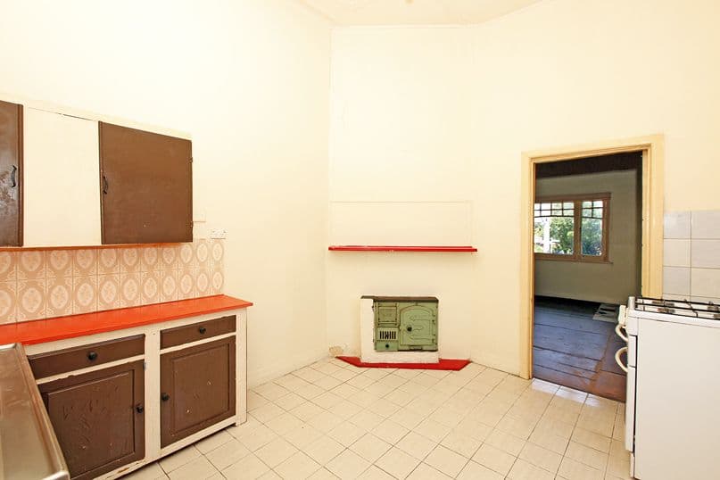 64 Queen Street, RESERVOIR VIC 3073, Reservoir - Thumbnail 3