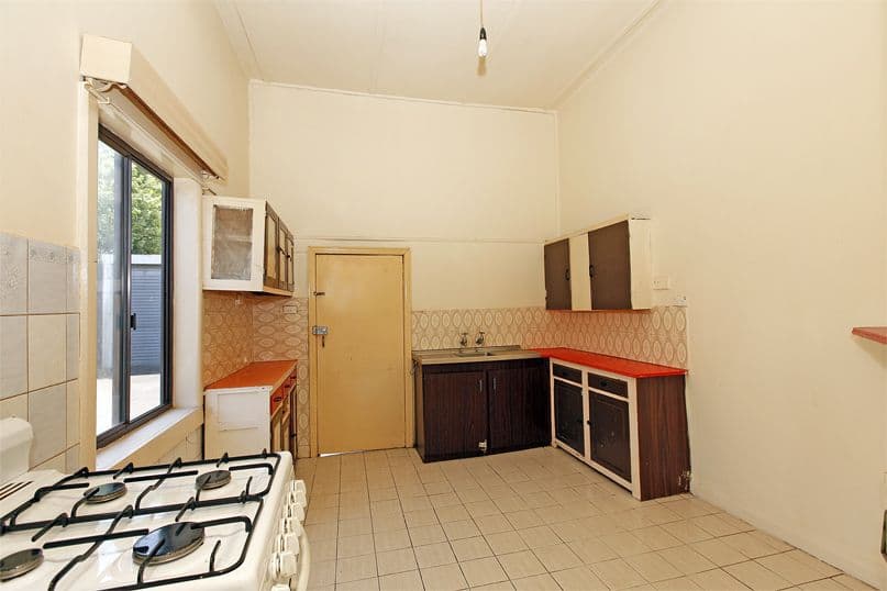 64 Queen Street, RESERVOIR VIC 3073, Reservoir - Thumbnail 4
