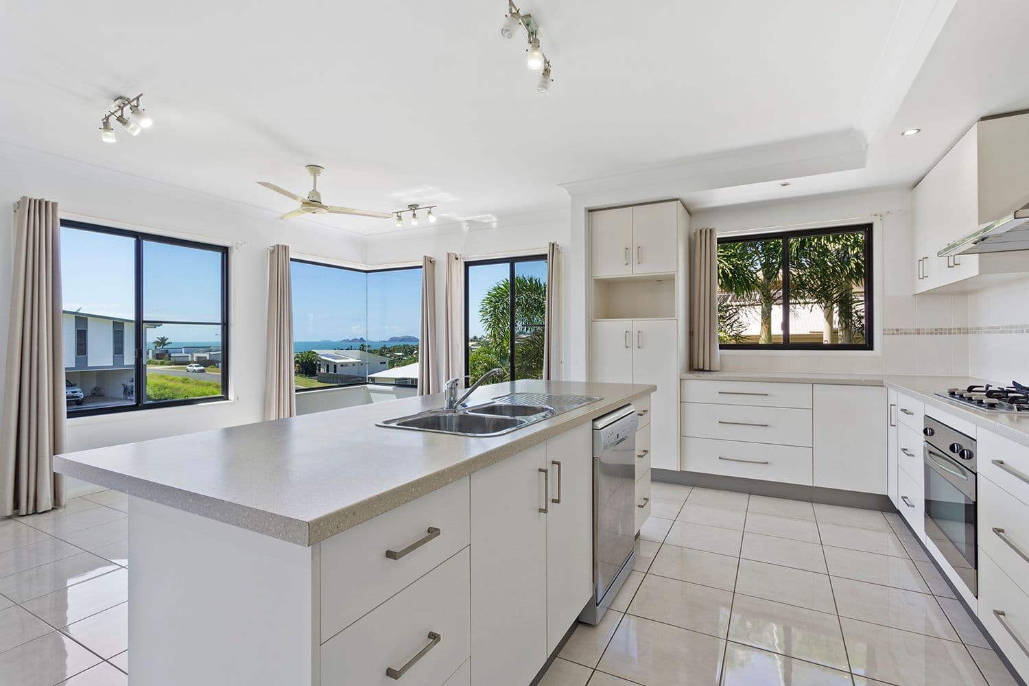 46 Olympia Avenue, Pacific Heights QLD 4703, Pacific Heights - Thumbnail 3