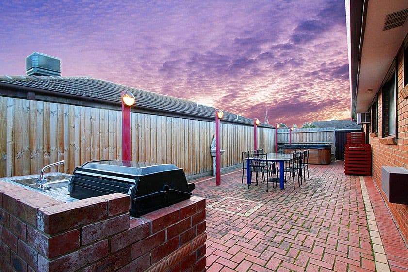 121 Centenary Drive, MILL PARK VIC 3082, Mill Park - Thumbnail 6