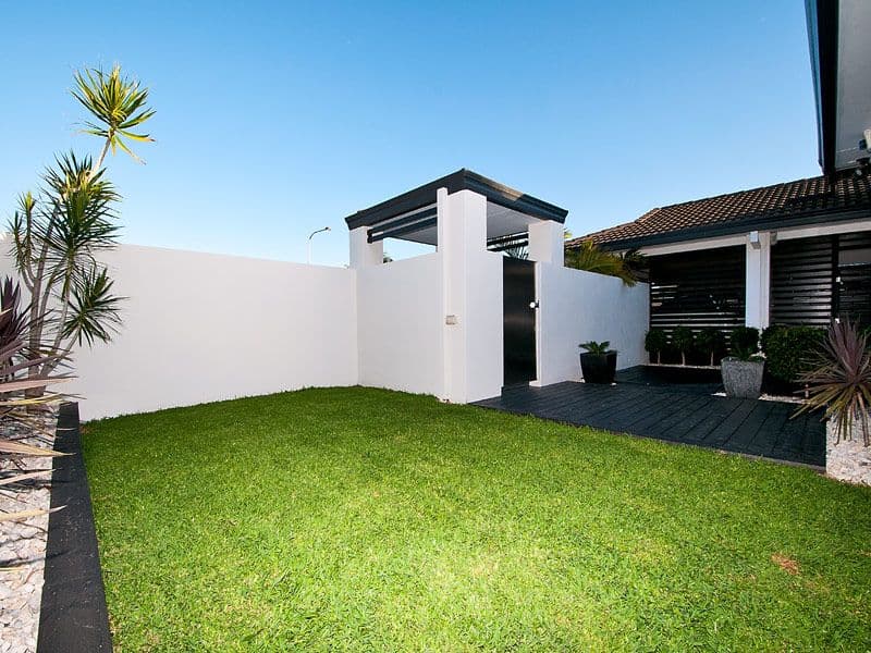 19 Platypus Avenue, SORRENTO QLD 4217, Sorrento - Thumbnail 7