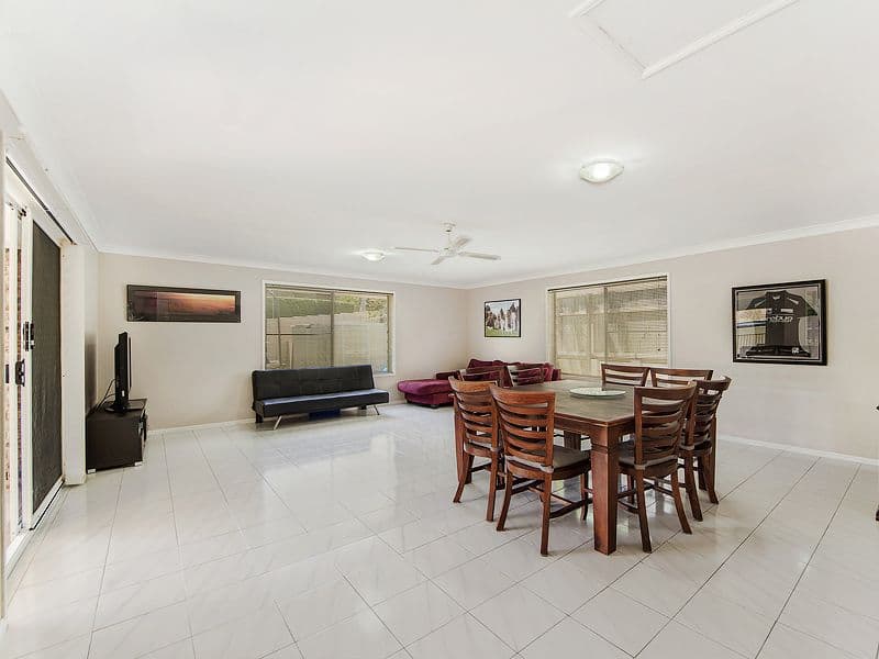 4 Clubhouse Drive, ARUNDEL QLD 4214, Arundel - Thumbnail 3