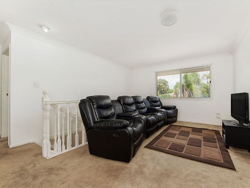 4 Clubhouse Drive, ARUNDEL QLD 4214, Arundel - Thumbnail 8