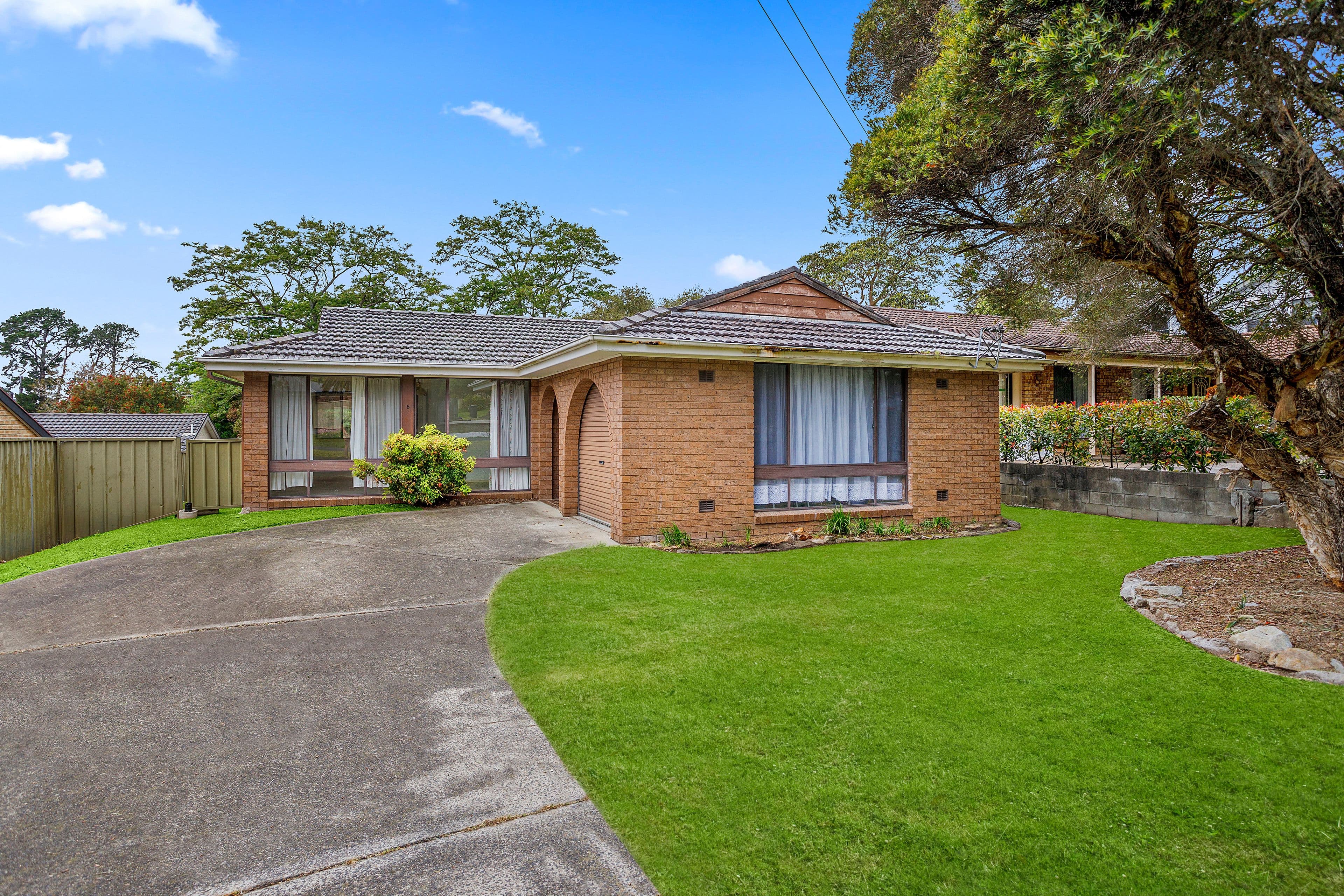 5 Park Avenue, Helensburgh NSW 2508, Helensburgh - Image 1